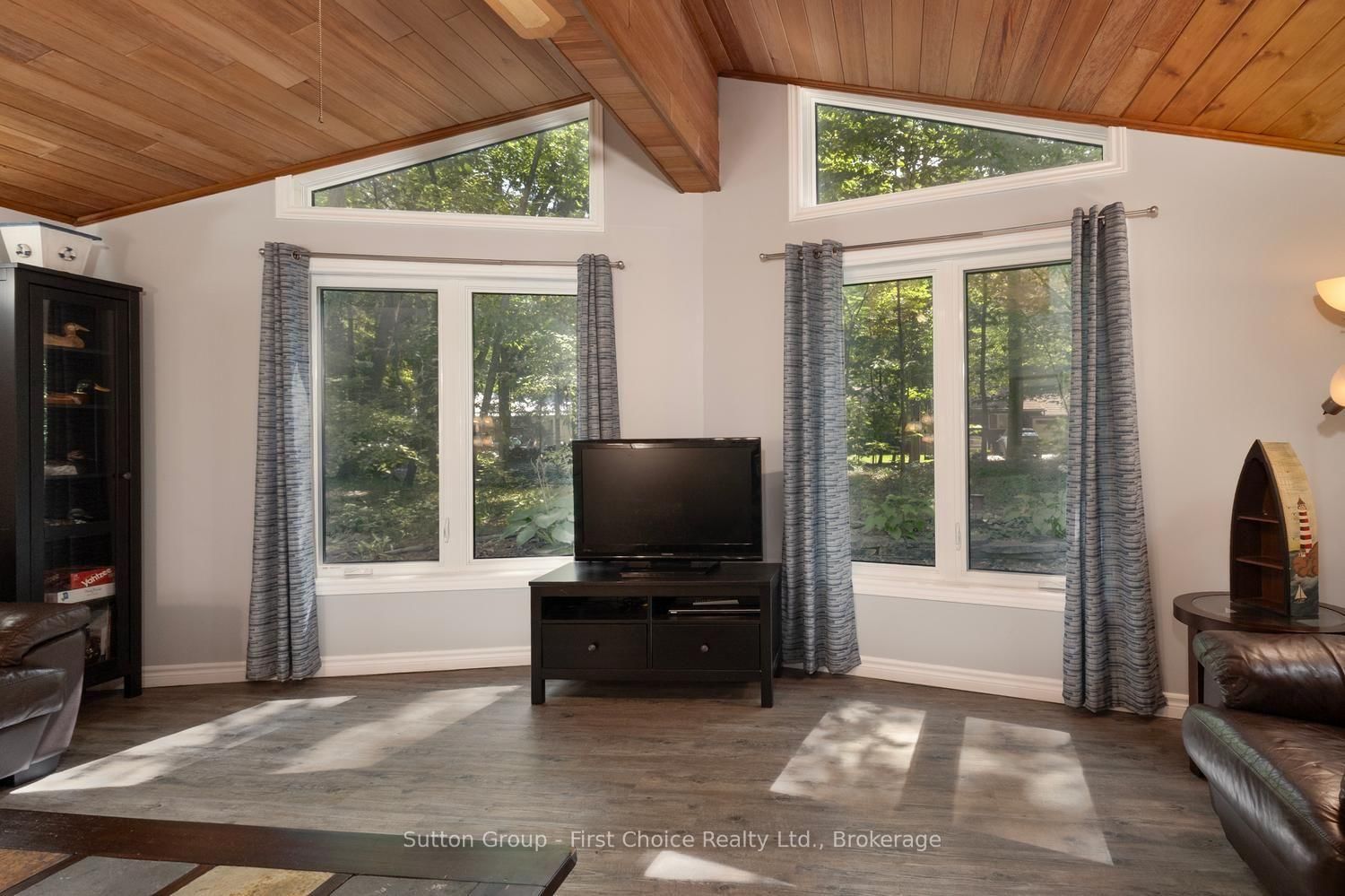 10287 Christie Boulevard • Lambton Shores, ON photo 18