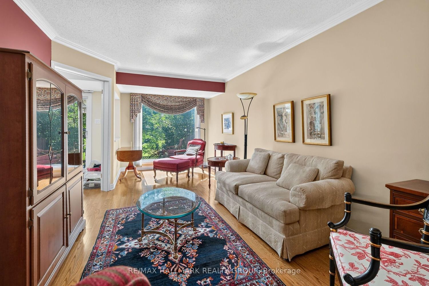 Listing Image 6