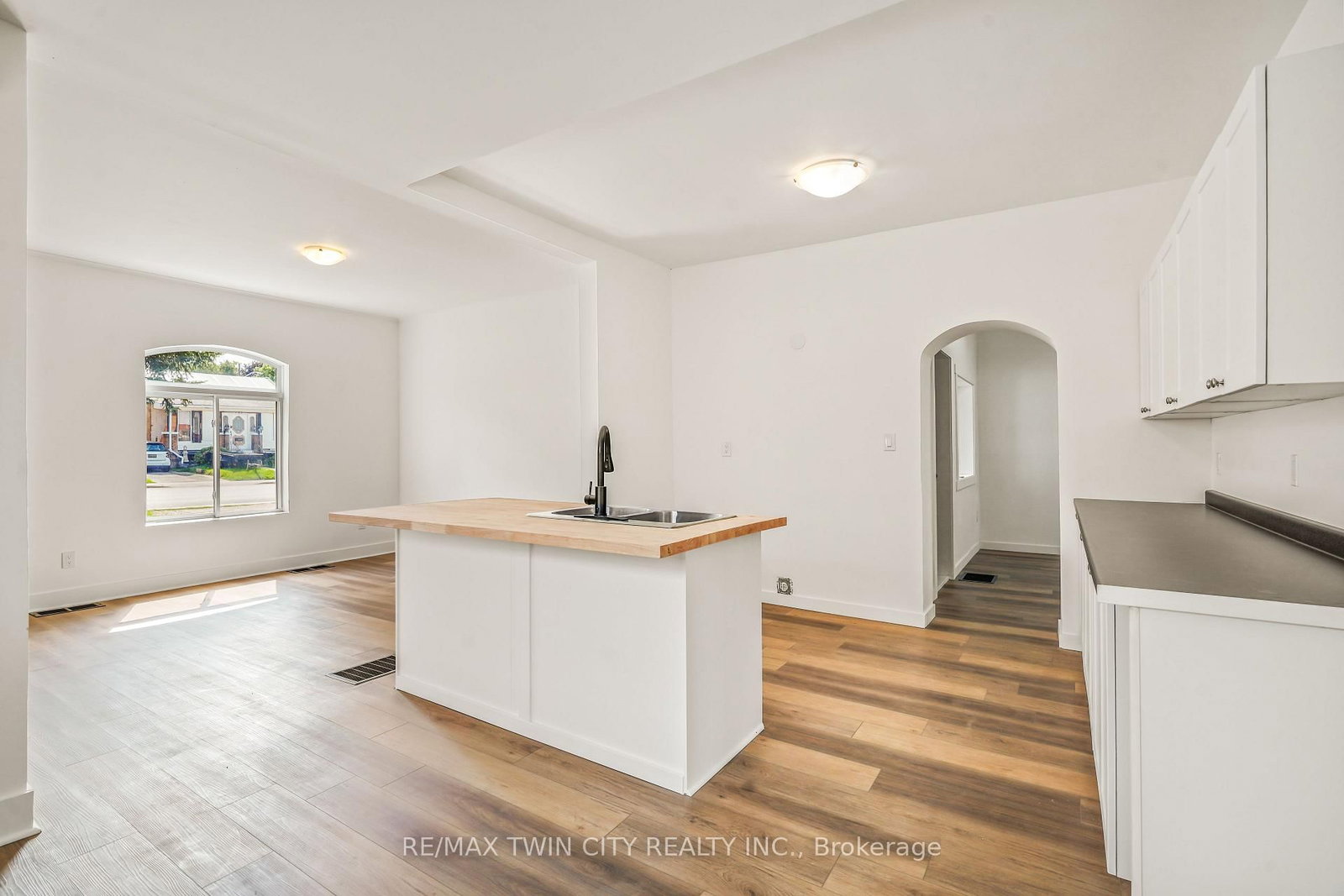 150 Stanley Street • Brantford, ON photo 15