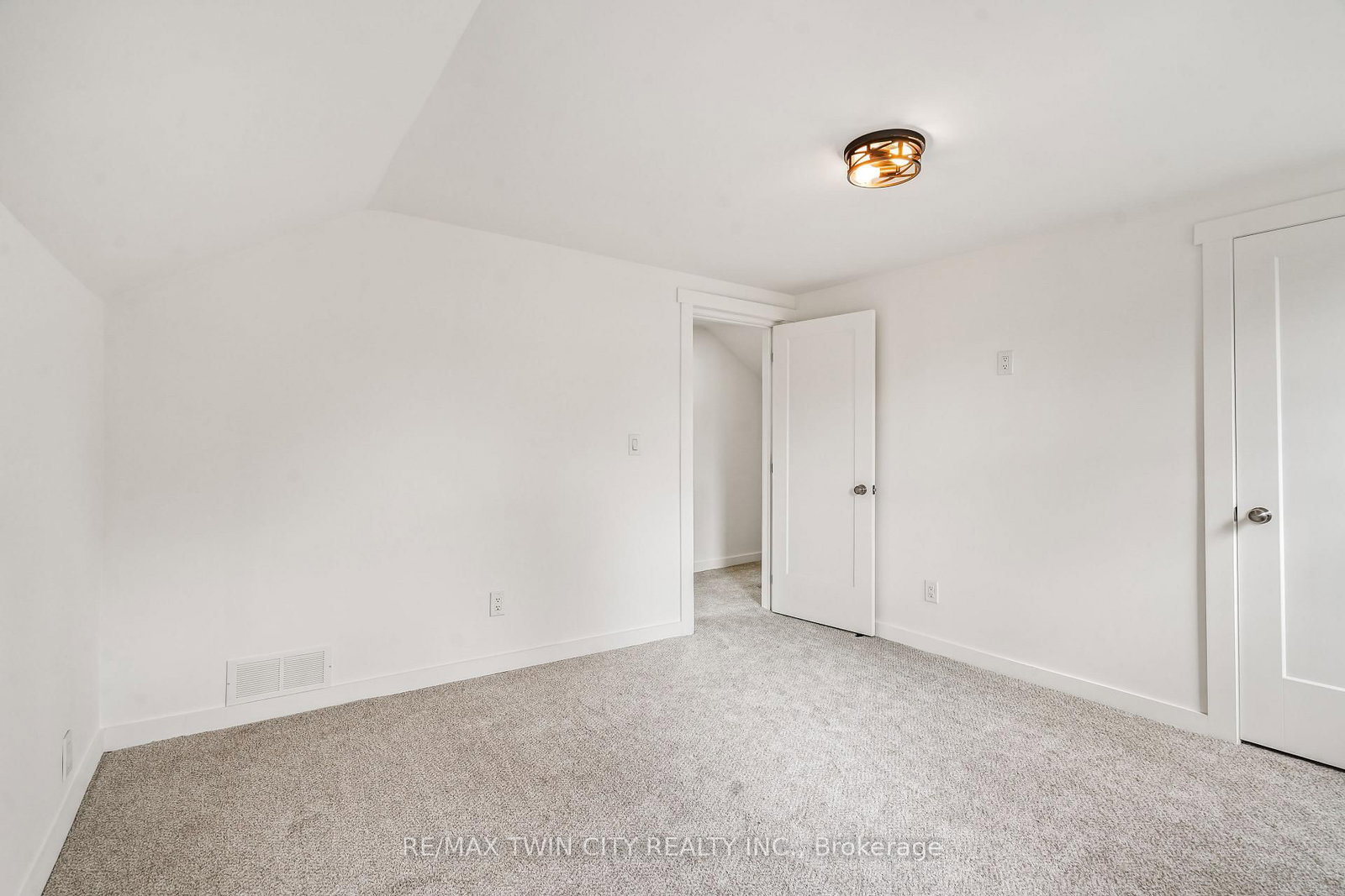 150 Stanley Street • Brantford, ON photo 34