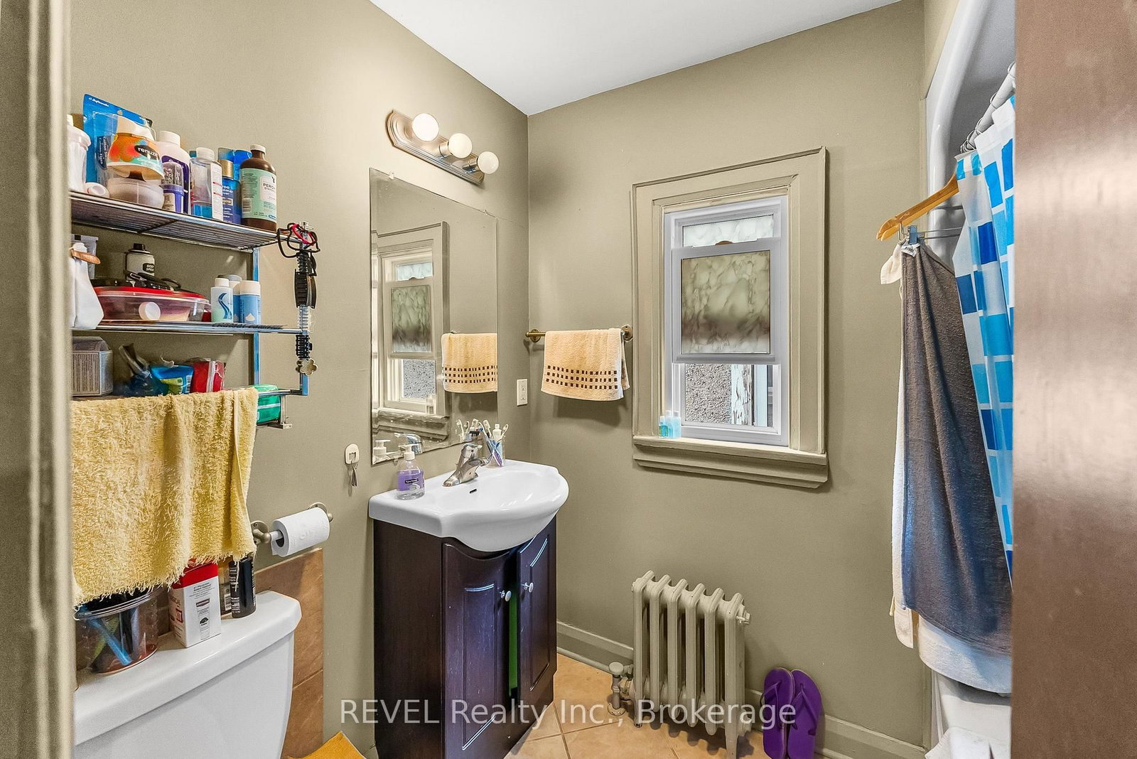 upper - 28 Division Street, St. Catharines 5