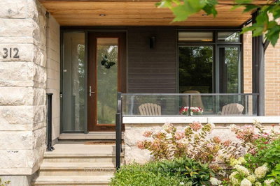 312 Sanctuary Private • Ottawa, ON photo 3