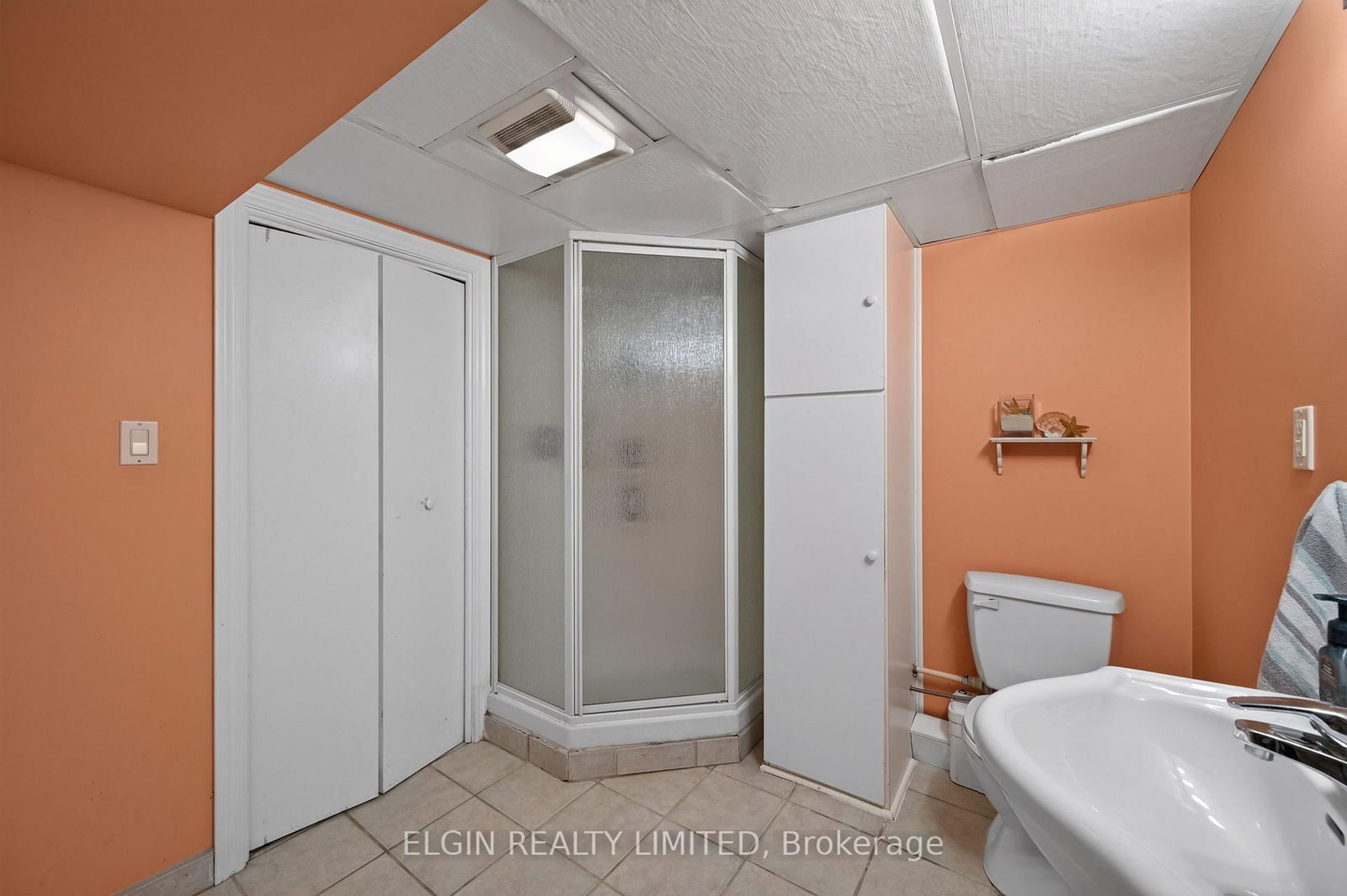 264 Hill Street • Central Elgin, ON photo 38