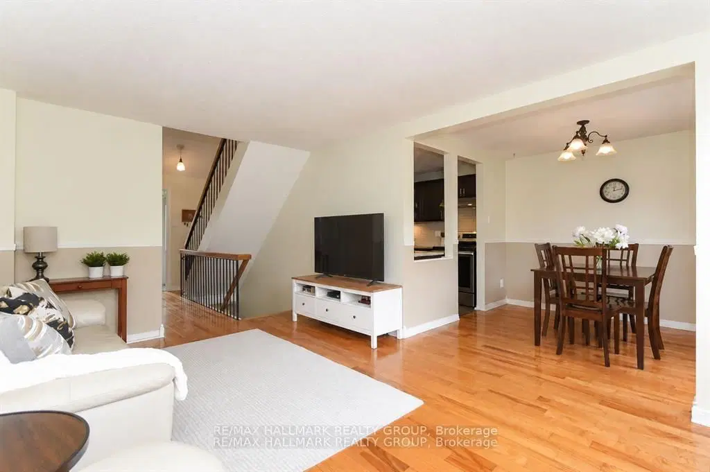 16 Tedwyn Drive, Ottawa, ON — photo 7