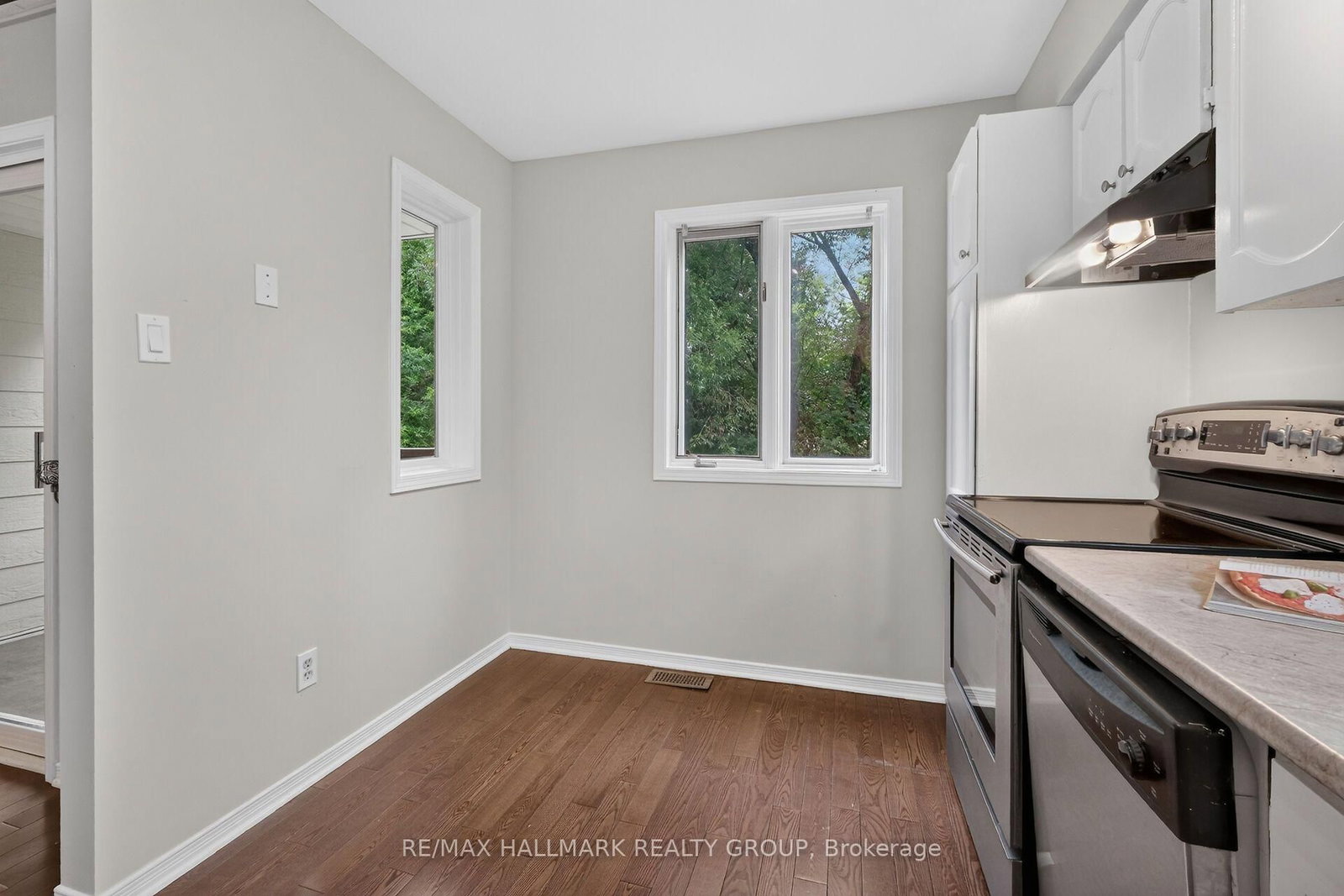 1427 Forge Street • Ottawa, ON photo 16