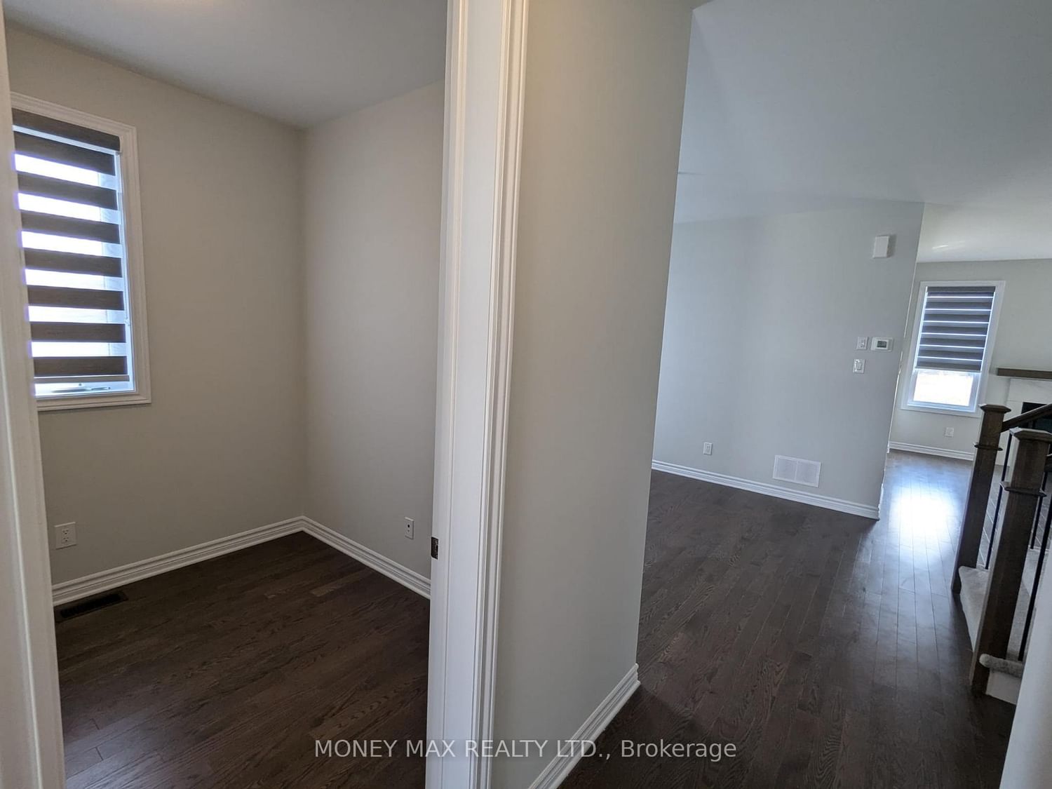 246 Rue De Beaugency Street, Ottawa 4
