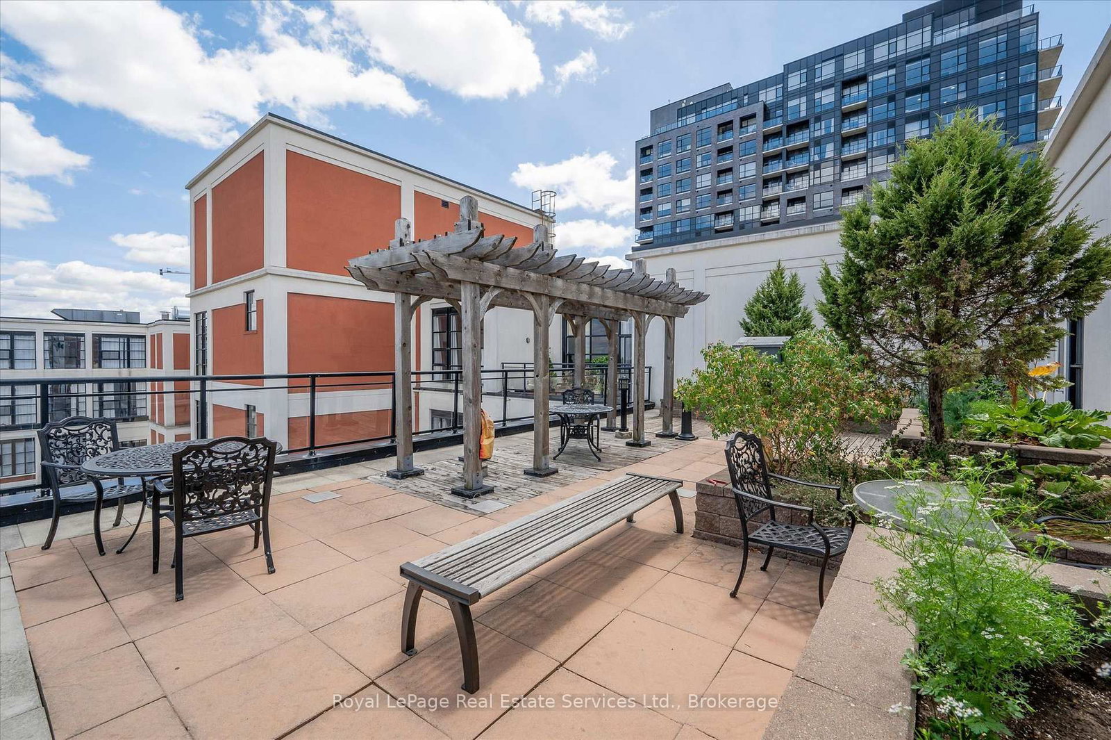 308-410 King St, Kitchener, view 26