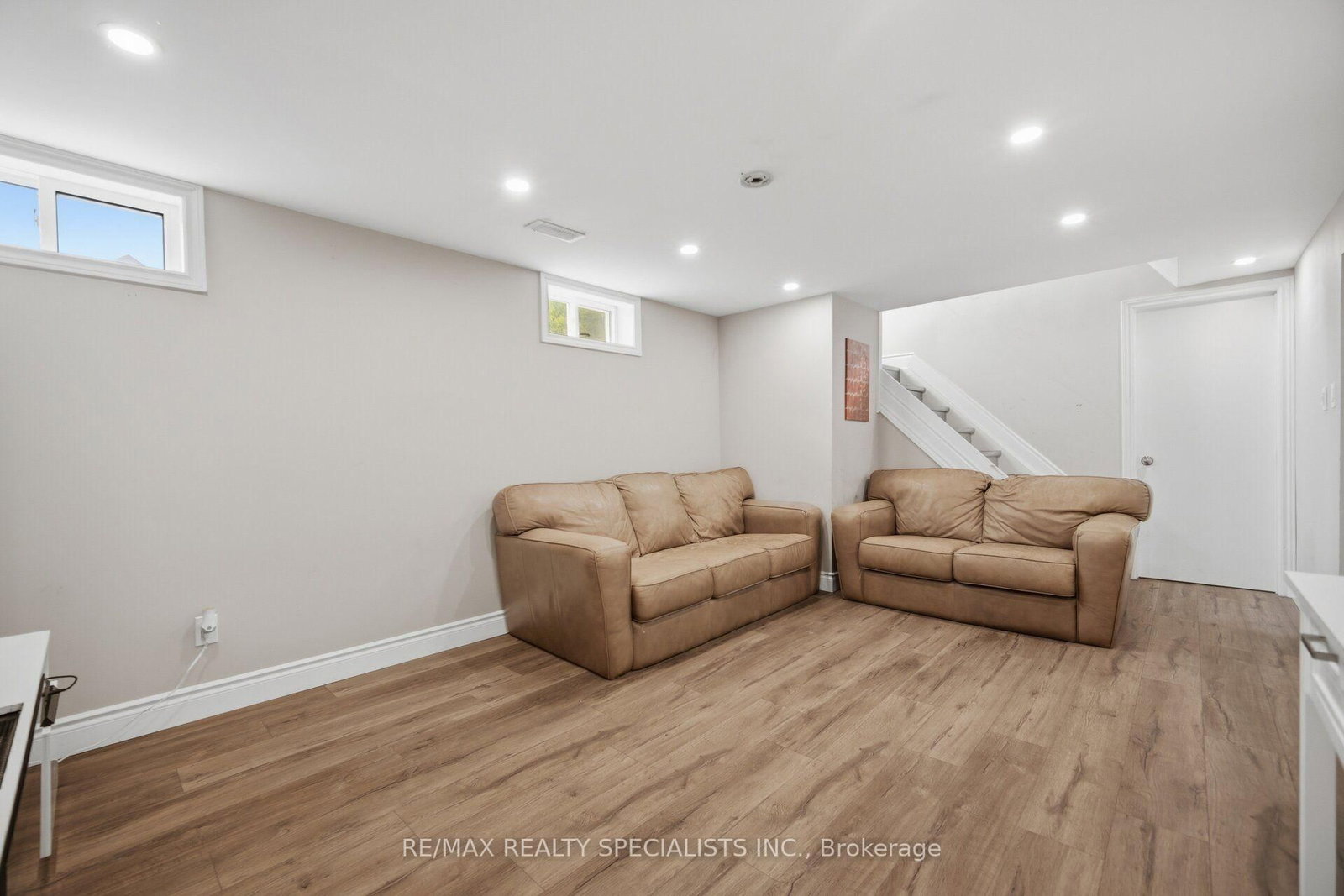 60 Elmwood Avenue • Cambridge, ON photo 18
