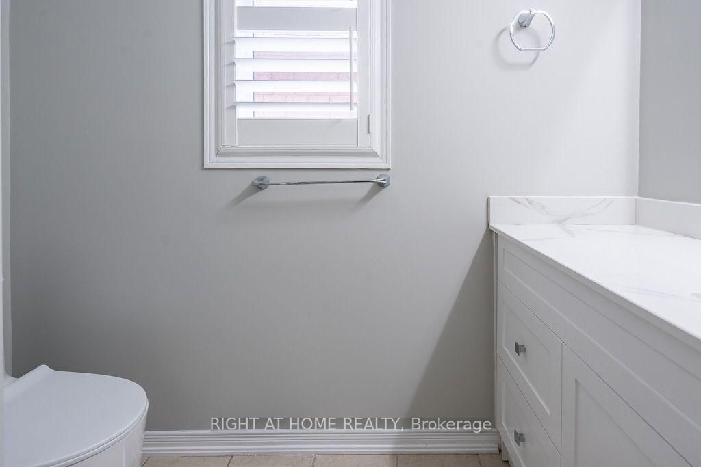 27 Panorama Way • Hamilton, ON photo 18