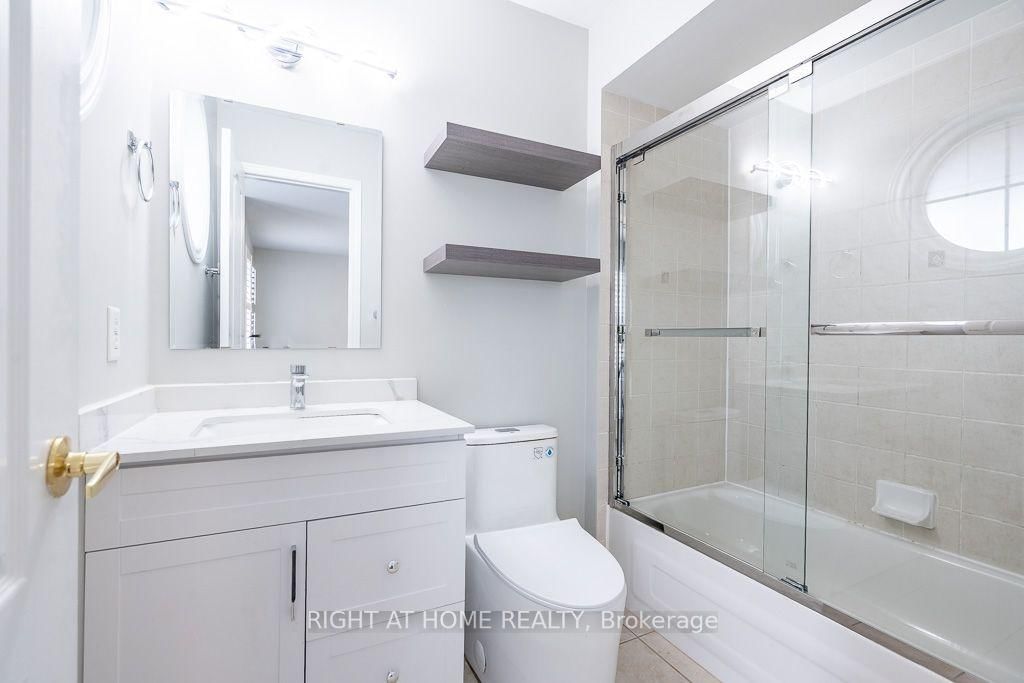 27 Panorama Way • Hamilton, ON photo 23