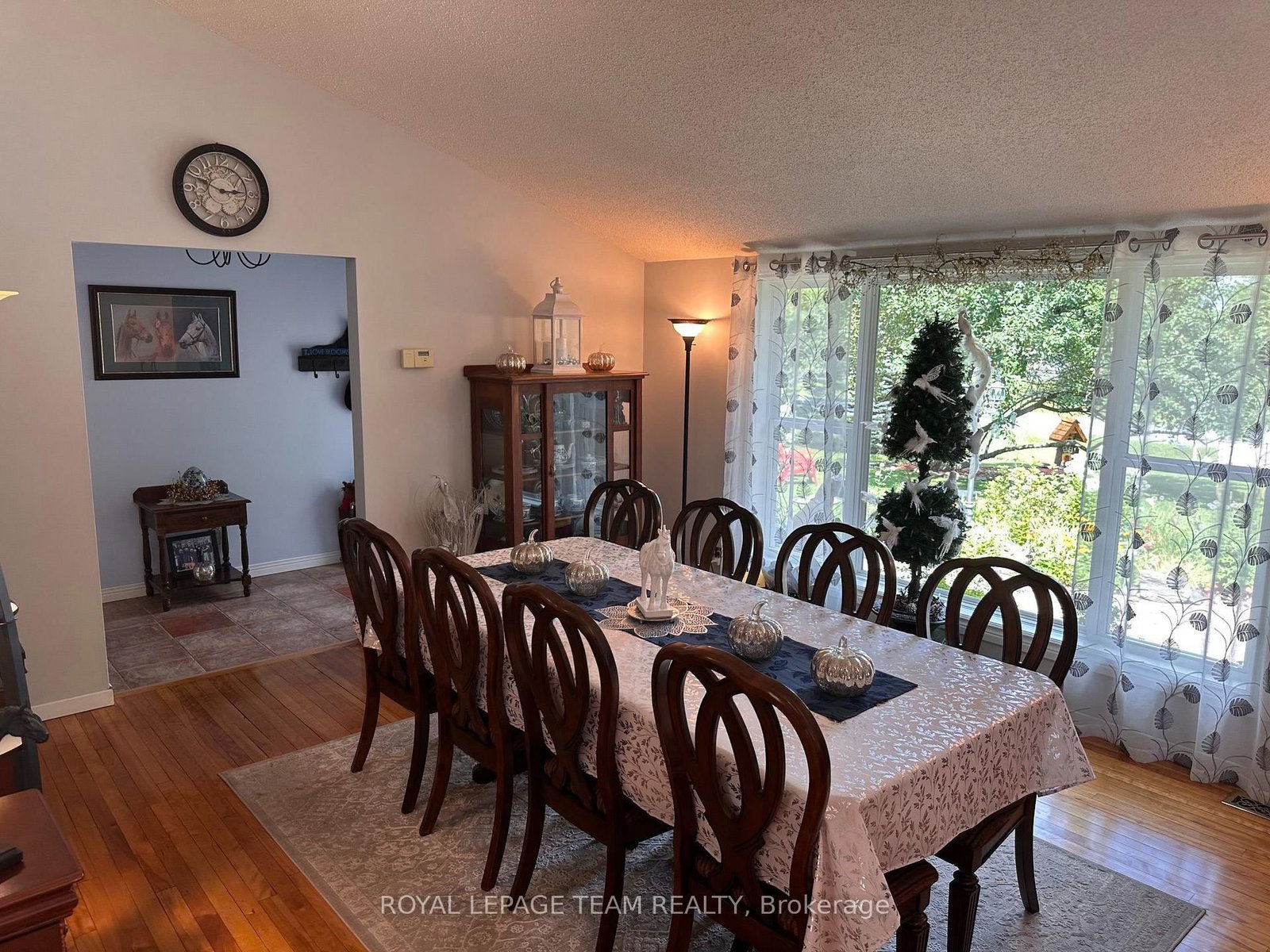 1663 CHRISTINA Crescent • North Dundas, ON photo 12