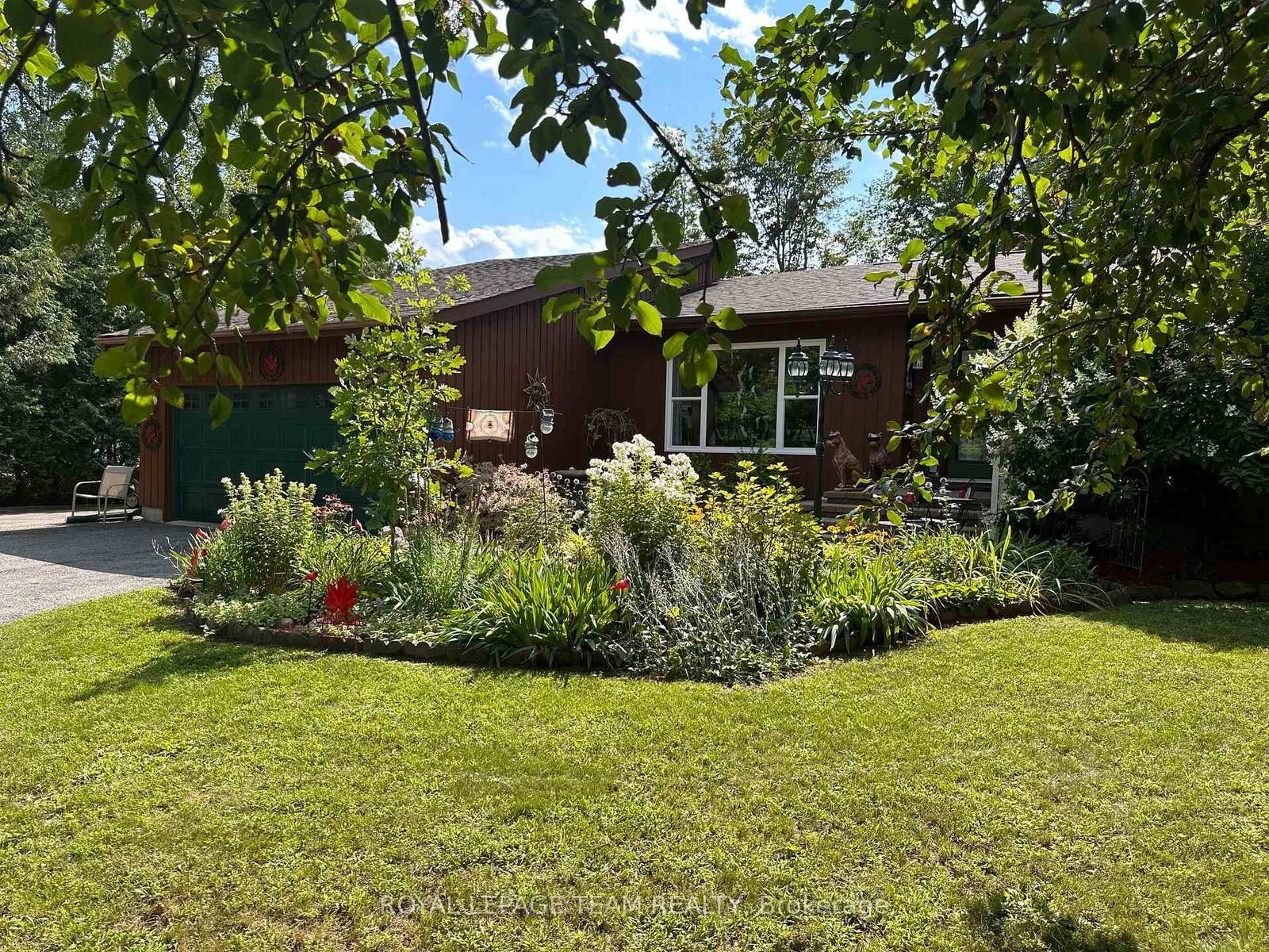 1663 CHRISTINA Crescent • North Dundas, ON photo 42