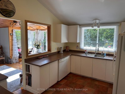 1663 CHRISTINA Crescent • North Dundas, ON photo 9
