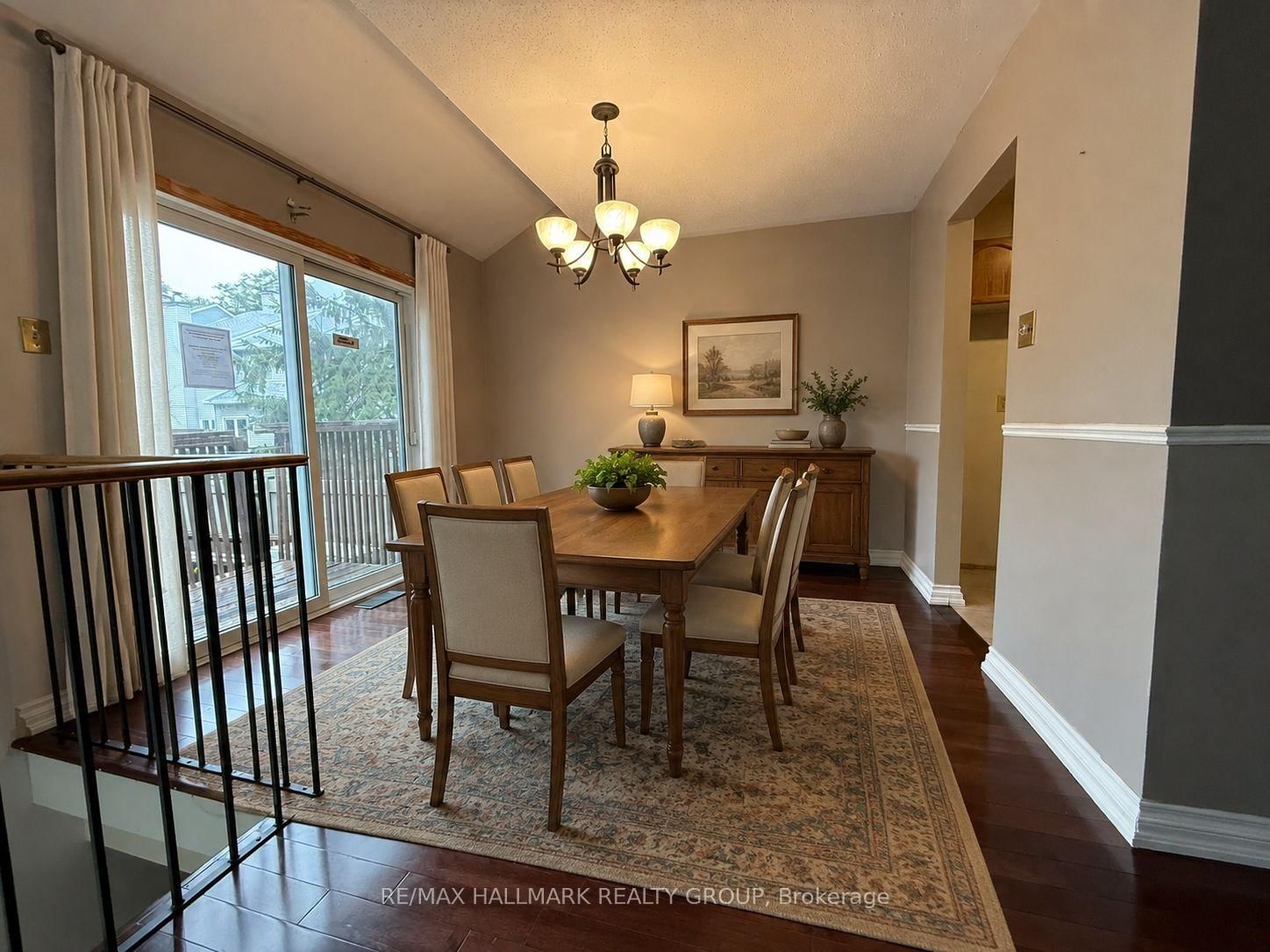 181 Tartan Drive • Barrhaven, ON photo 8