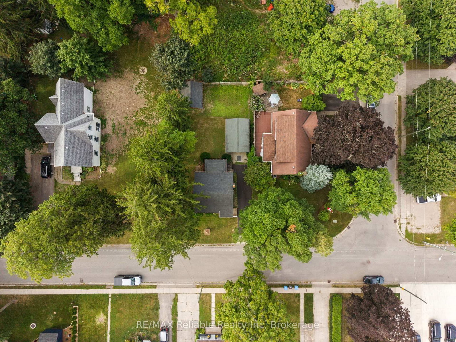 137 James Street • Huron East, ON photo 25