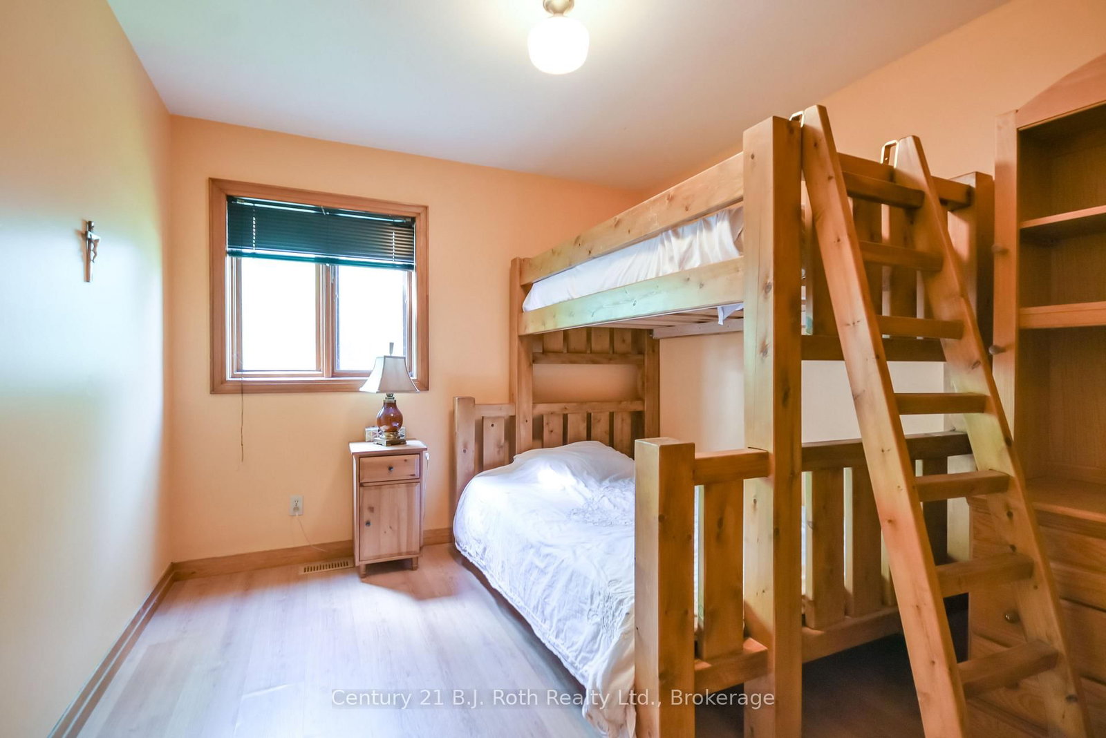 89 MCCRACKIN Avenue • Kawartha Lakes, ON photo 28