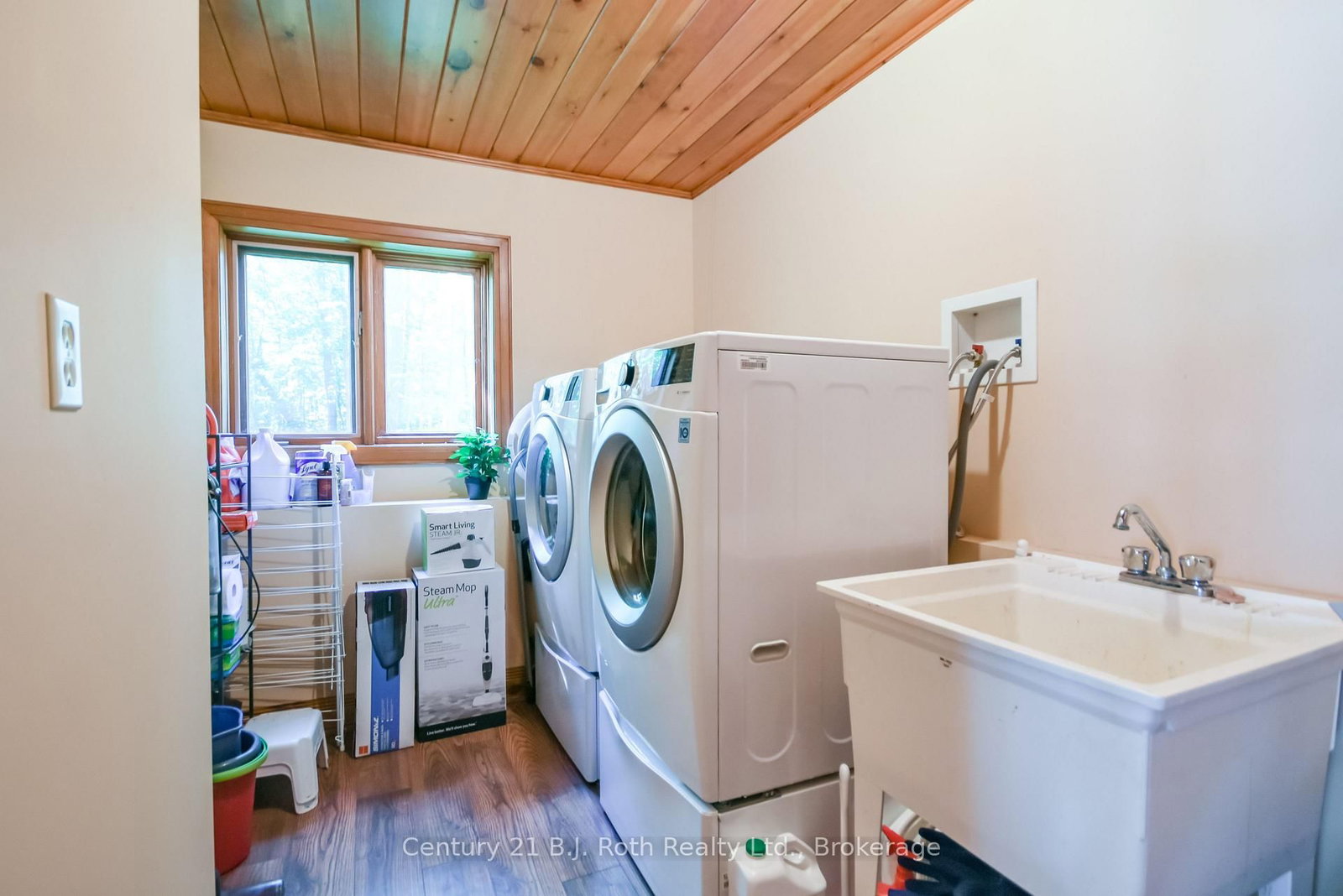 89 MCCRACKIN Avenue • Kawartha Lakes, ON photo 38