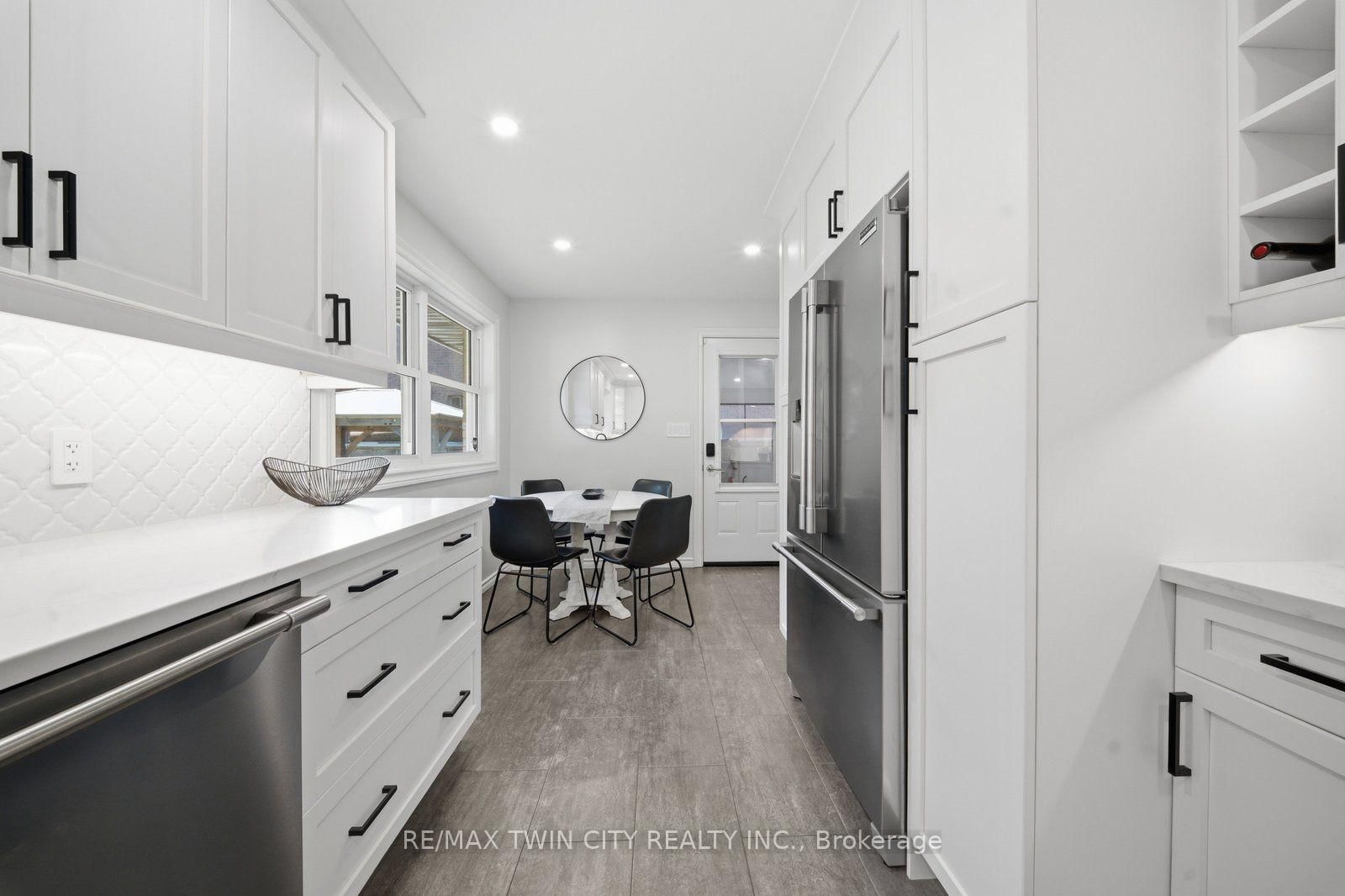45 Wayne Drive • Brantford, ON photo 11