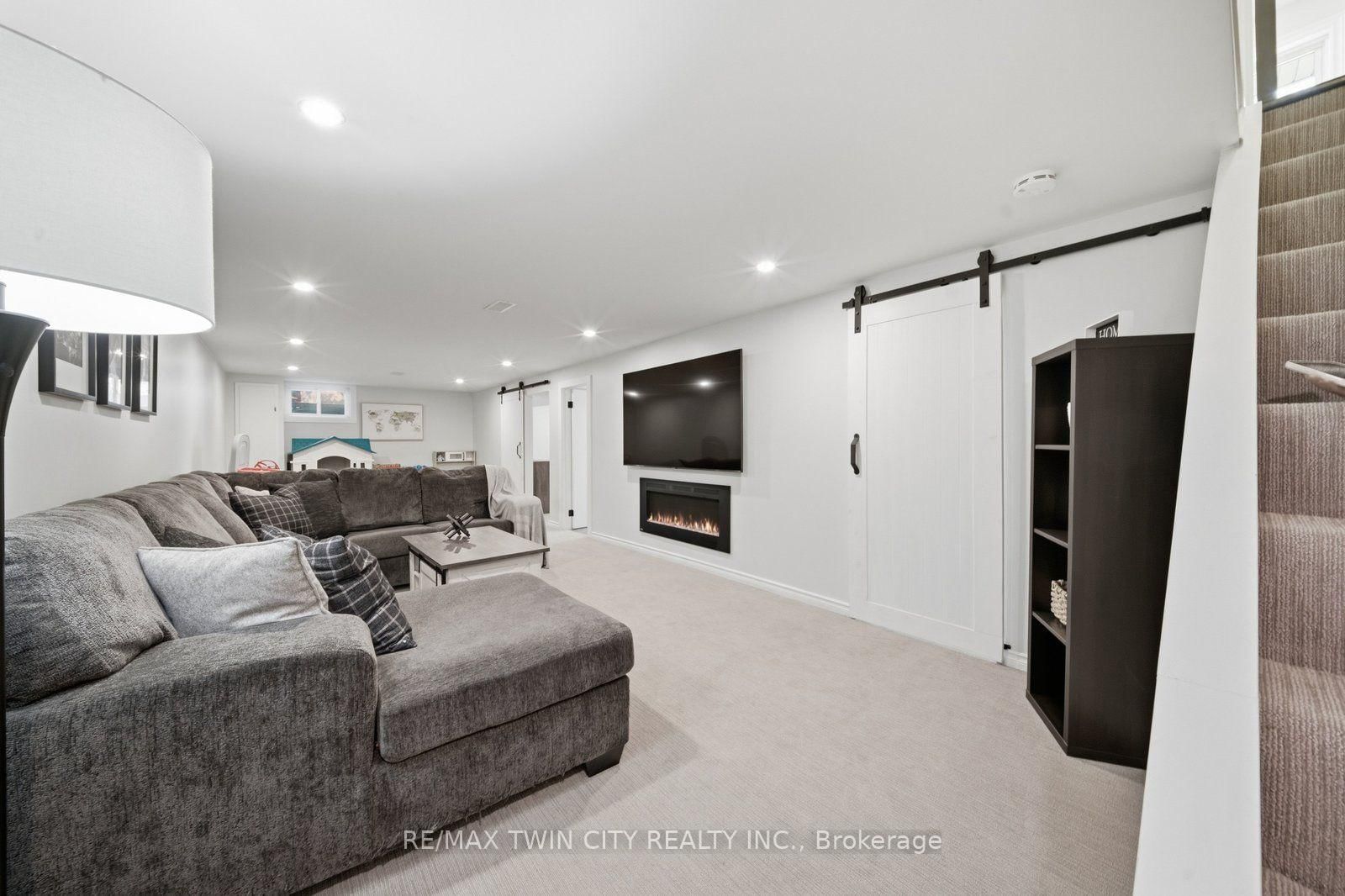 45 Wayne Drive • Brantford, ON photo 17