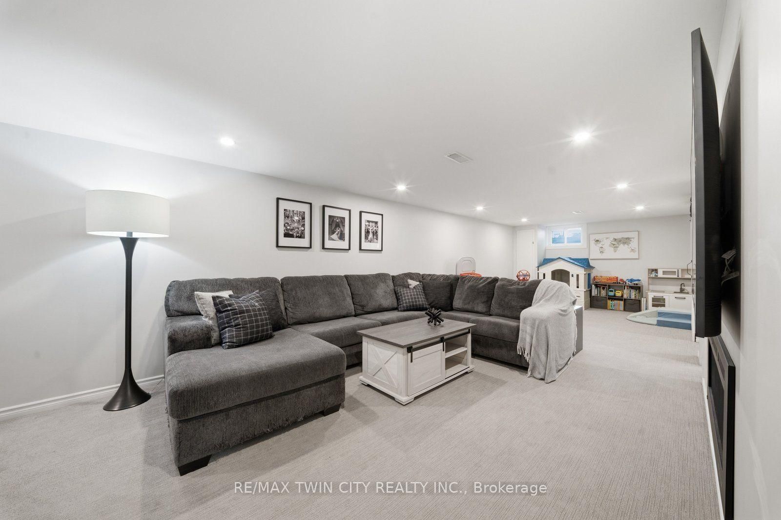 45 Wayne Drive • Brantford, ON photo 19