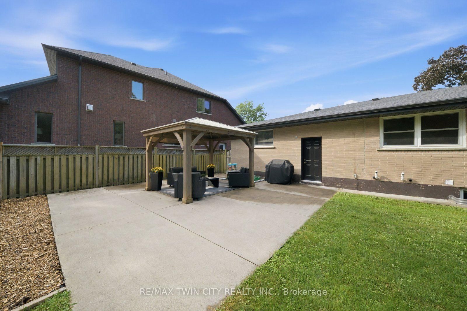 45 Wayne Drive • Brantford, ON photo 30