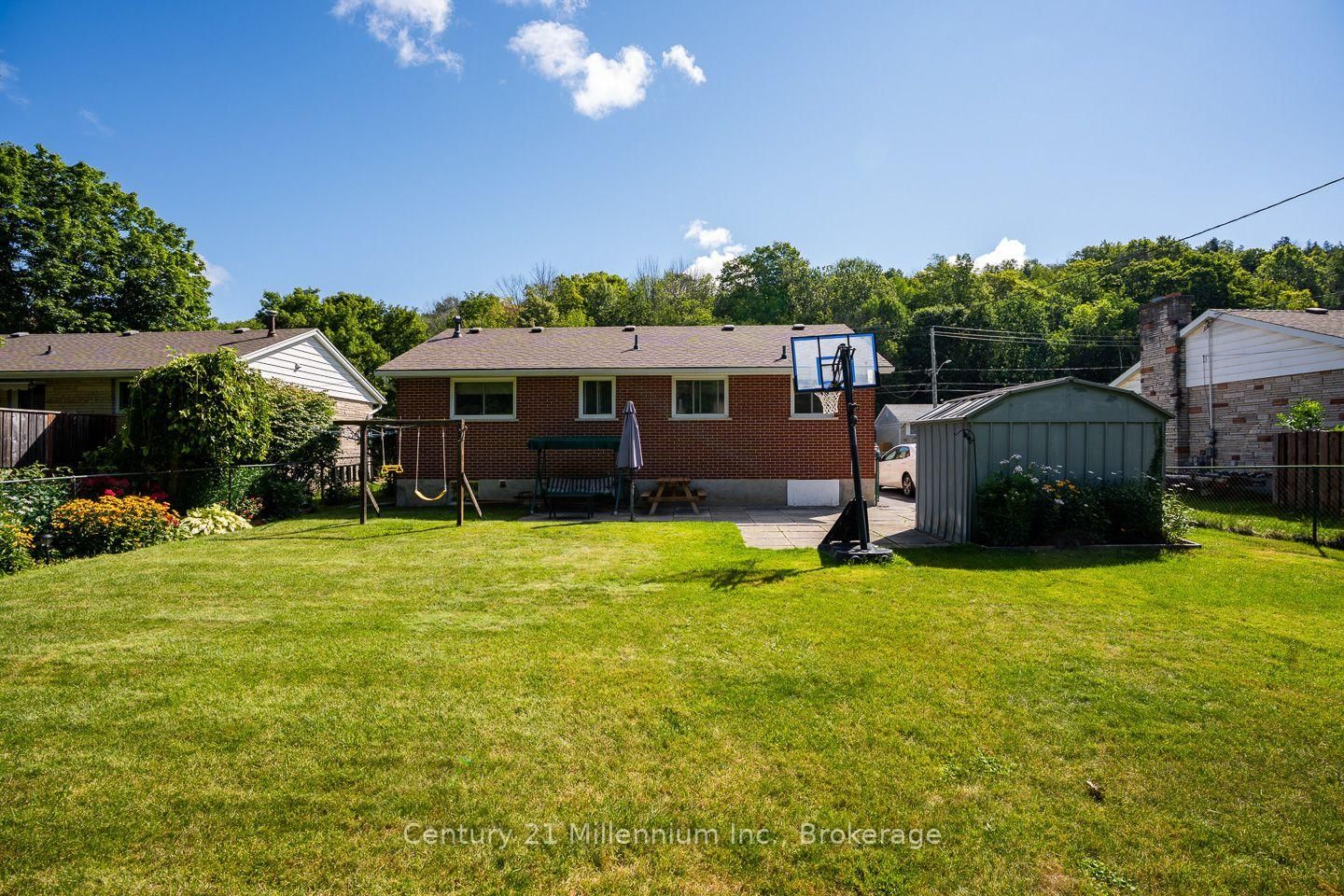 148 7th Avenue E • Owen Sound, ON photo 37