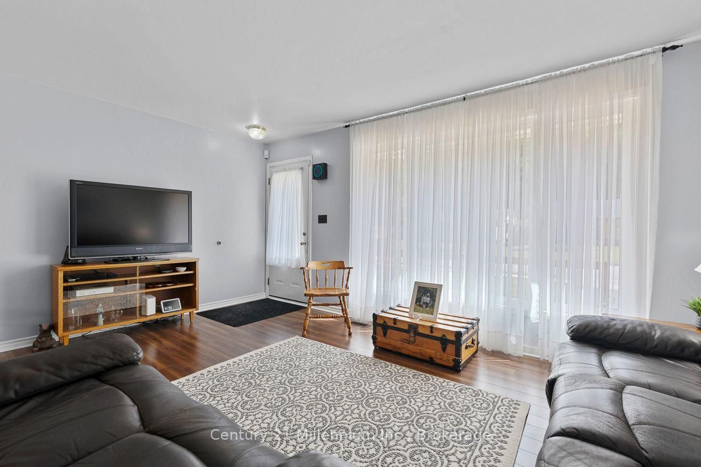 148 7th Avenue E • Owen Sound, ON photo 9