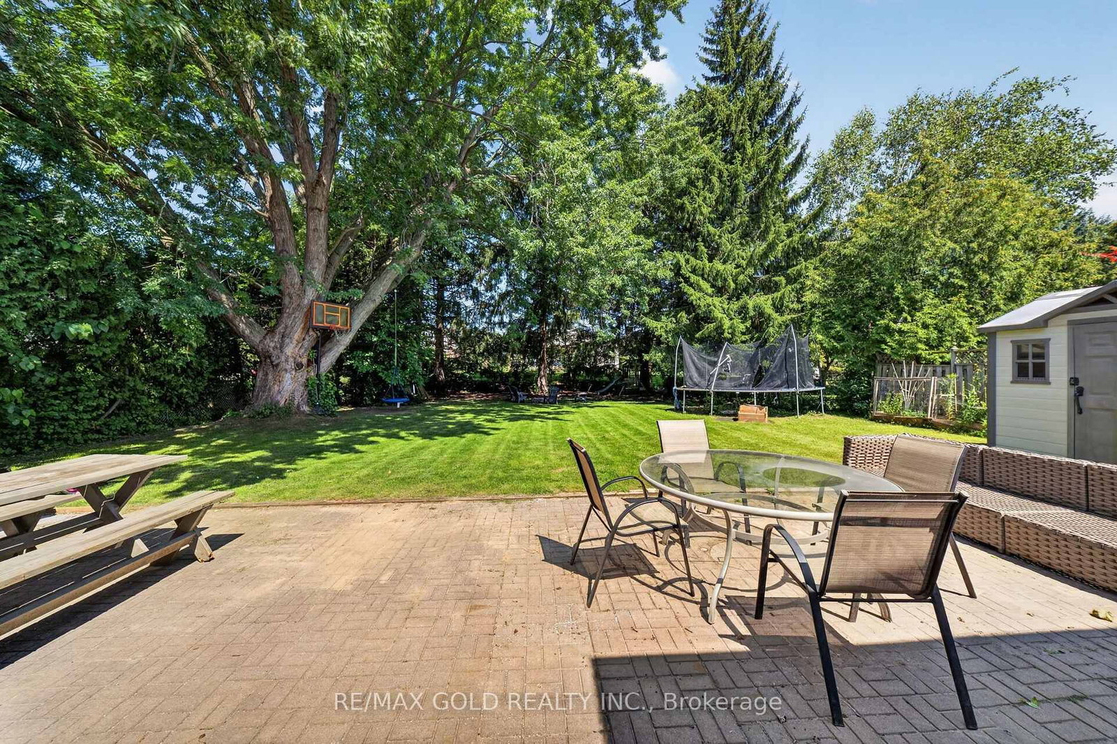 670 Grenfell Drive • London North, ON photo 23