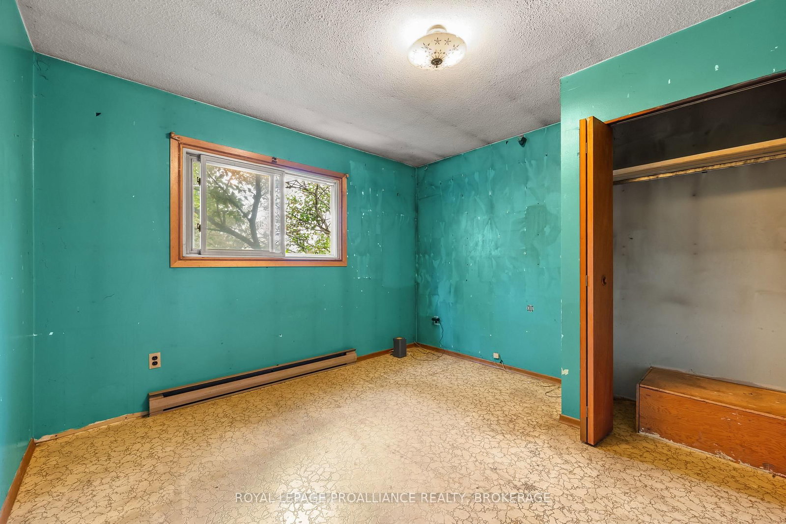 3298 Perth Road • Inverary, ON photo 21