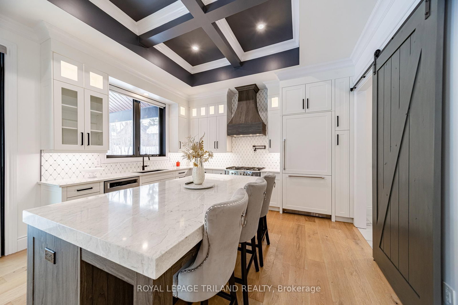 10175 Merrywood Drive • Lambton Shores, ON photo 18