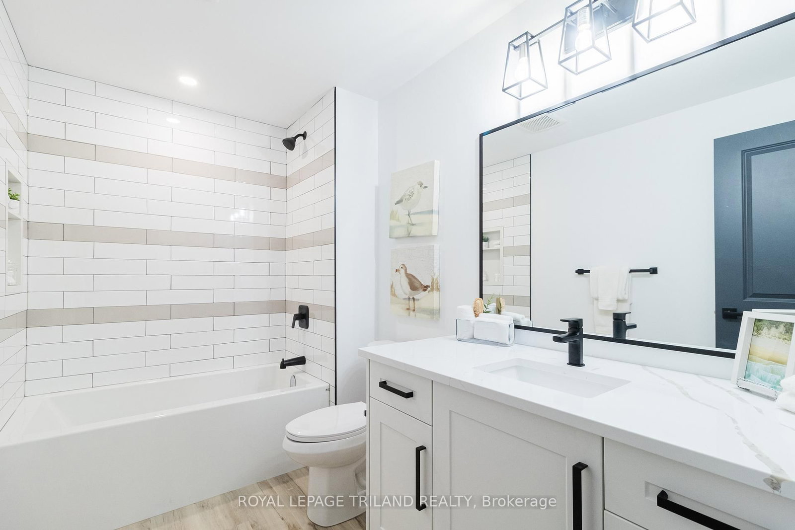 10175 Merrywood Drive • Lambton Shores, ON photo 37