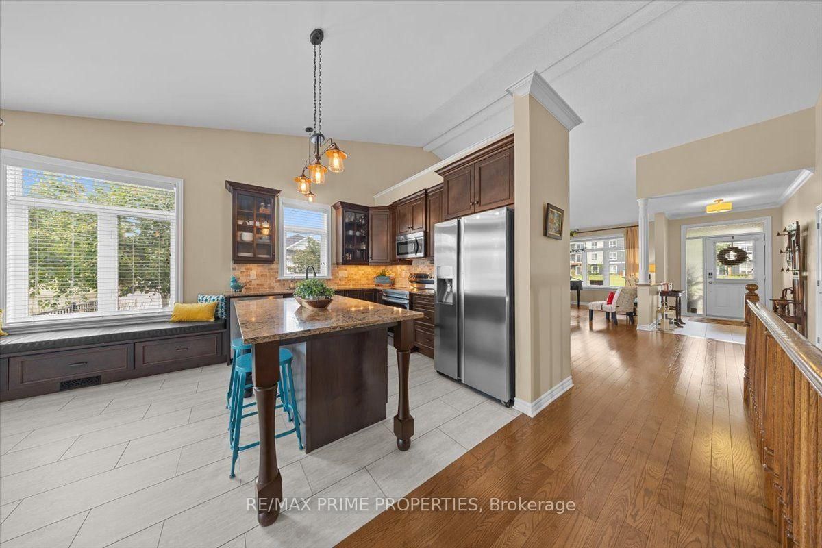 341 Bobolink Ridge • Ottawa, ON photo 12