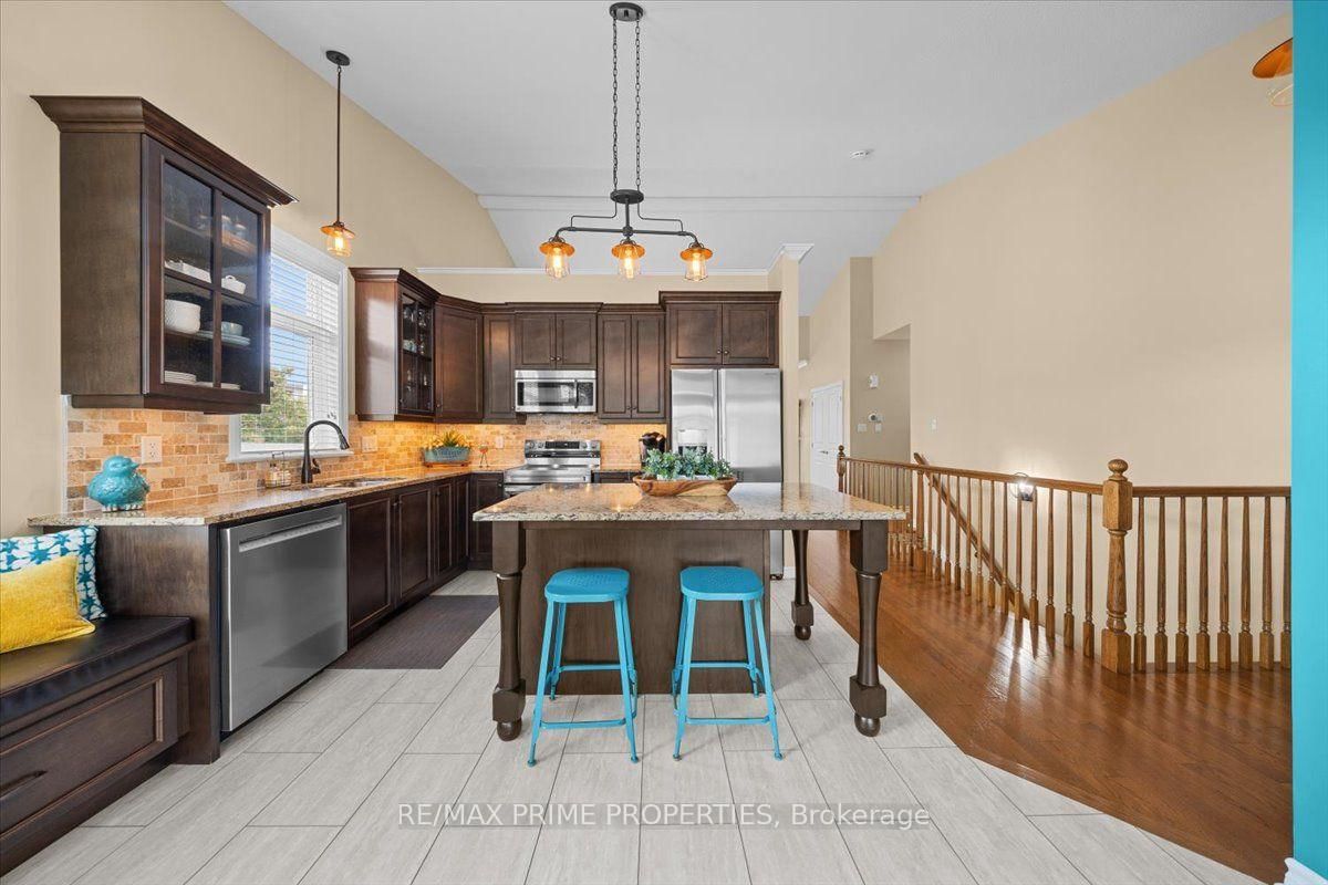 341 Bobolink Ridge • Ottawa, ON photo 13