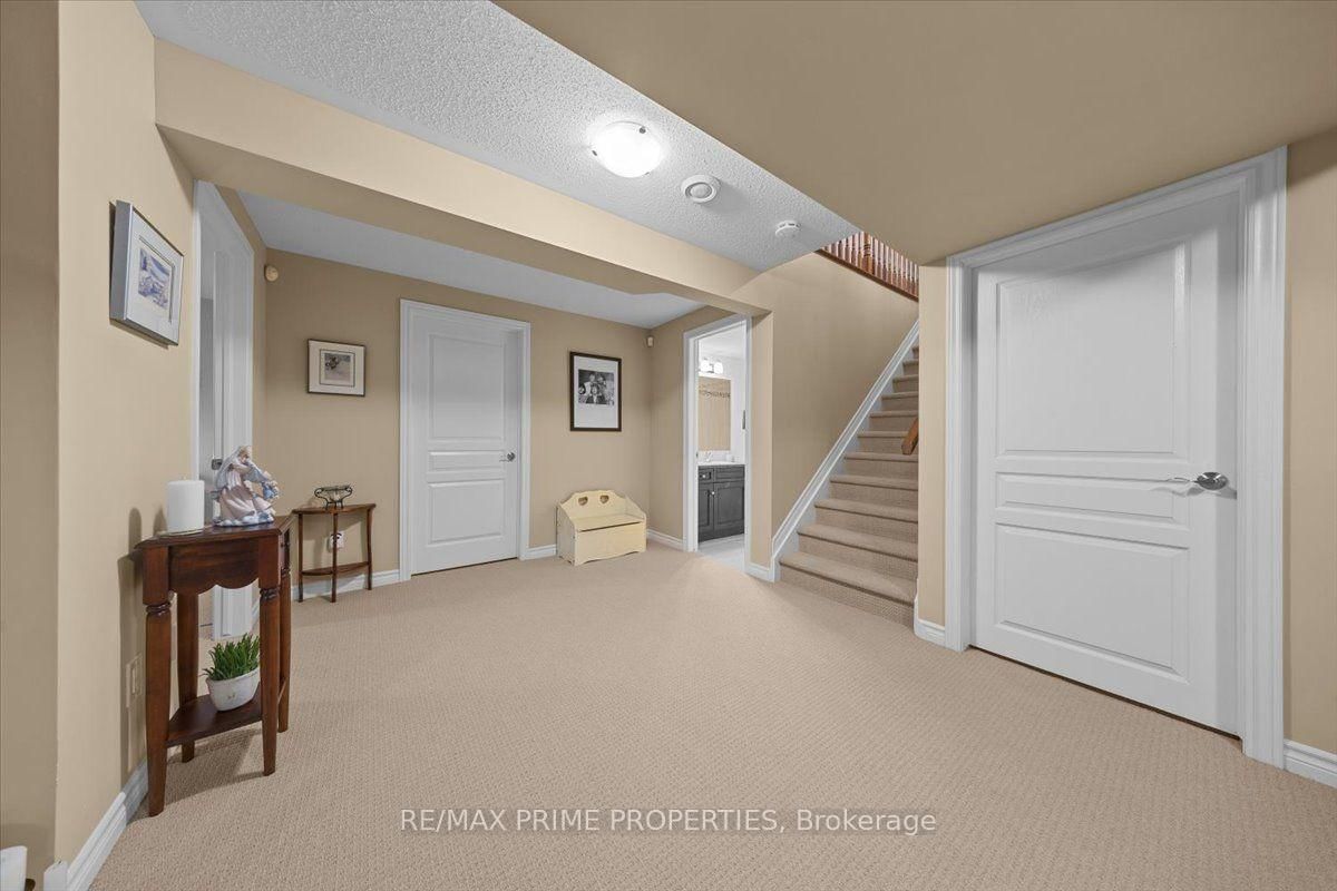 341 Bobolink Ridge • Ottawa, ON photo 37