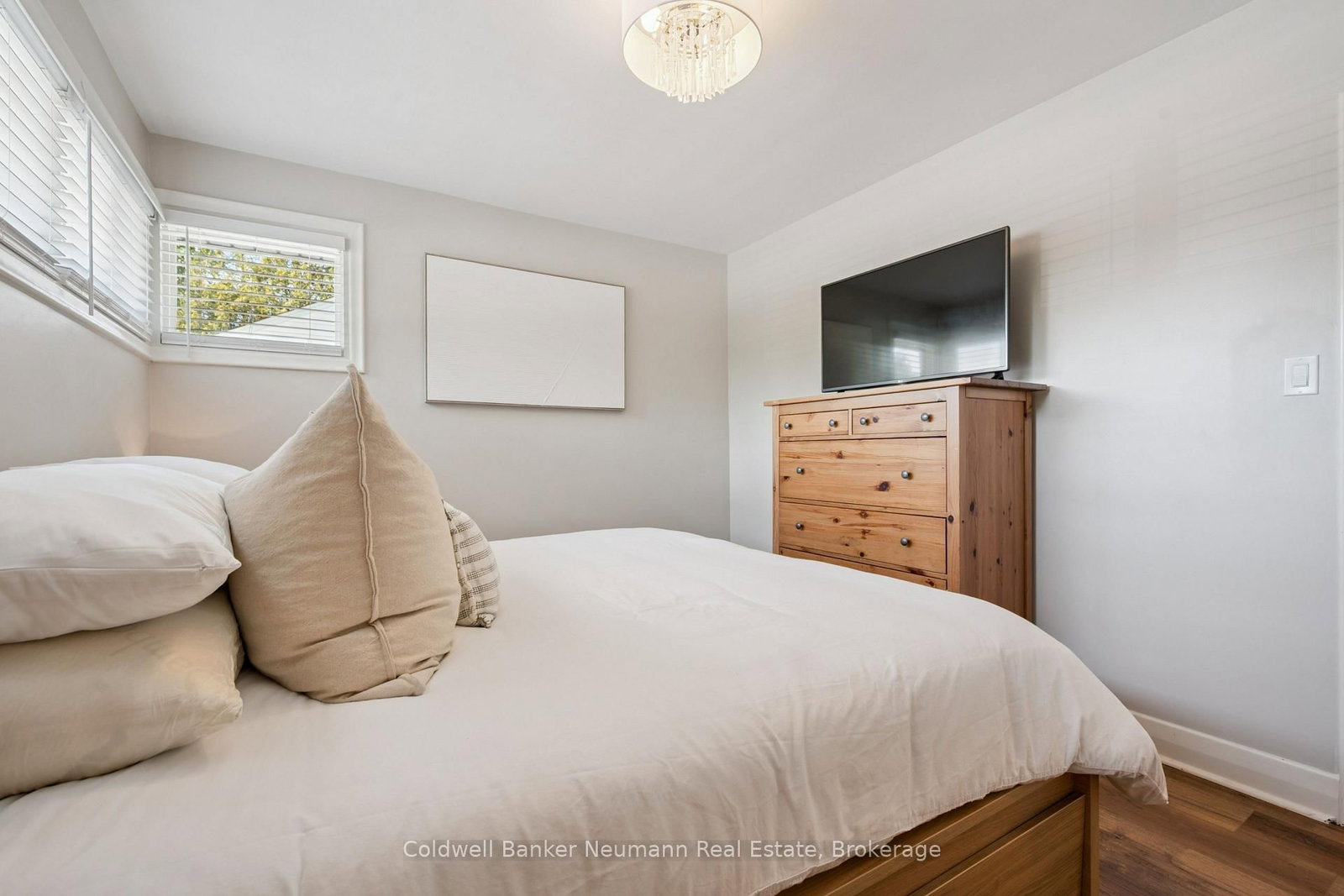 11 WESTERN Avenue • Guelph, ON photo 20
