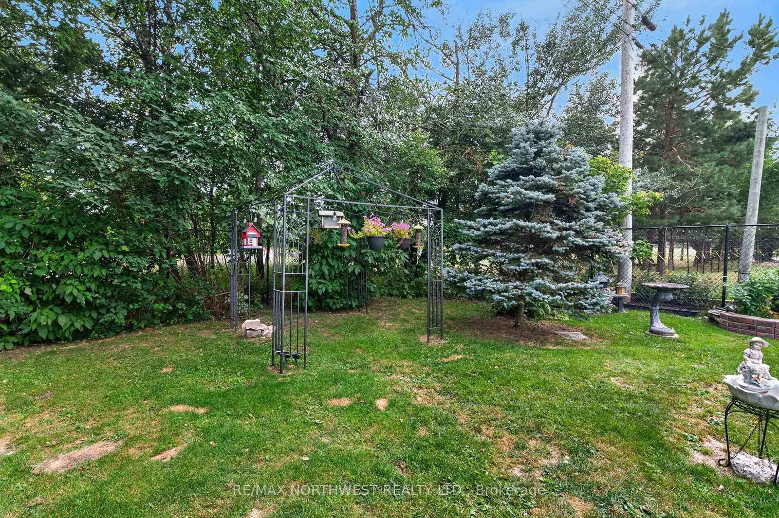 30 Sandstone Place • Kenora, ON photo 39