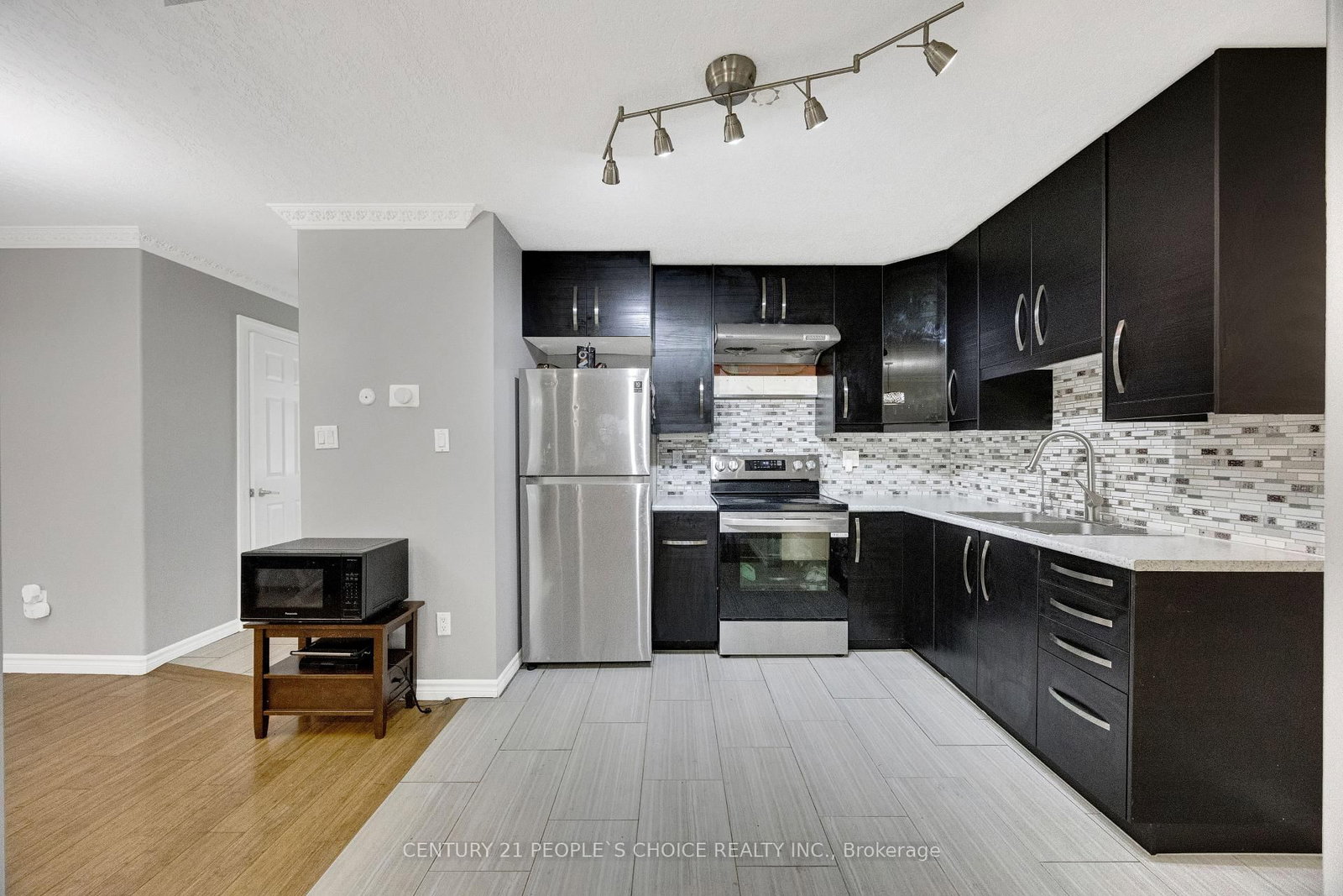 307 Clyde Road • Cambridge, ON photo 10