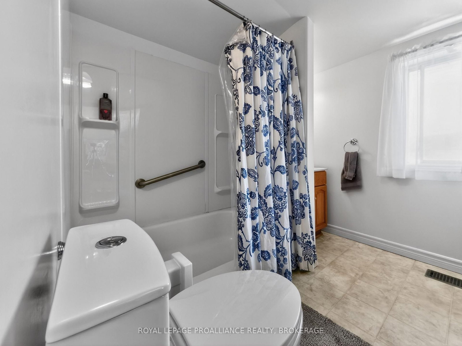 4670 Clearwater Road • Sydenham, ON photo 16