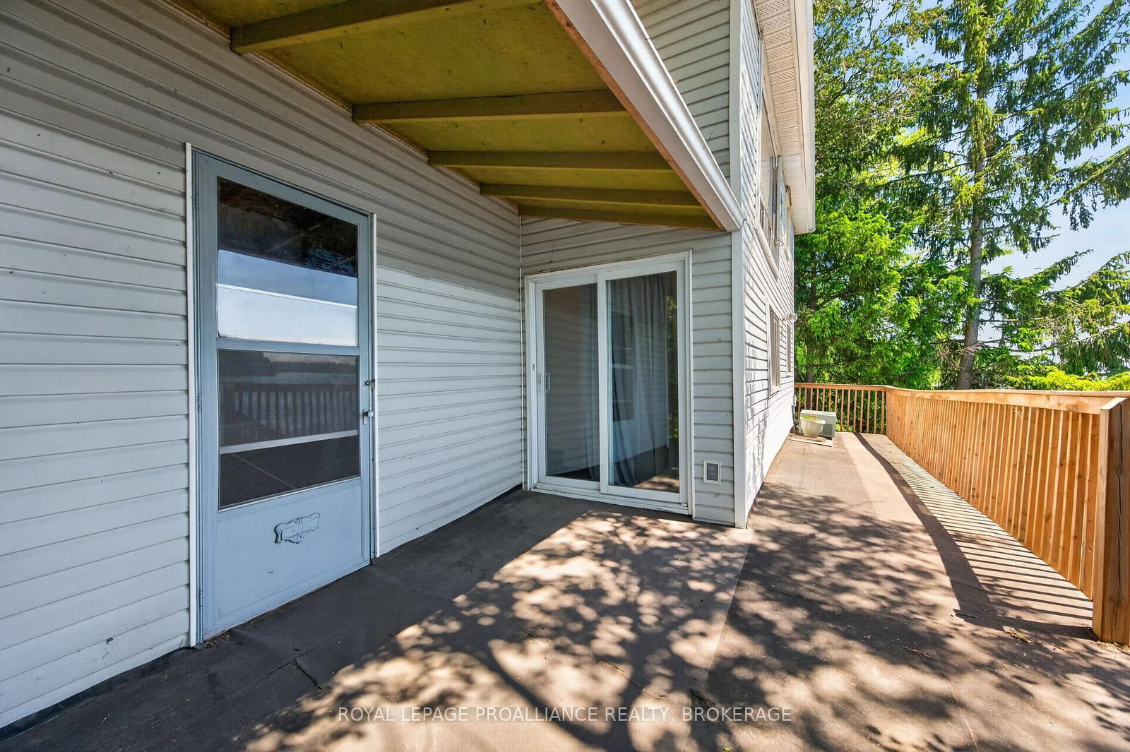 4670 Clearwater Road • Sydenham, ON photo 21