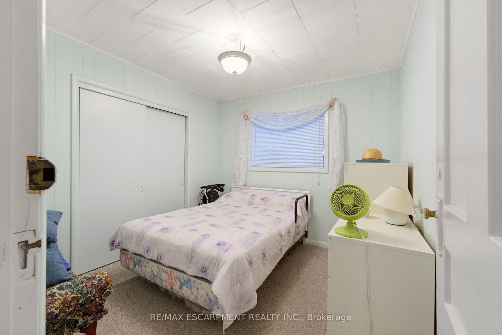 22 Mildred Avenue • St. Catharines, ON photo 14