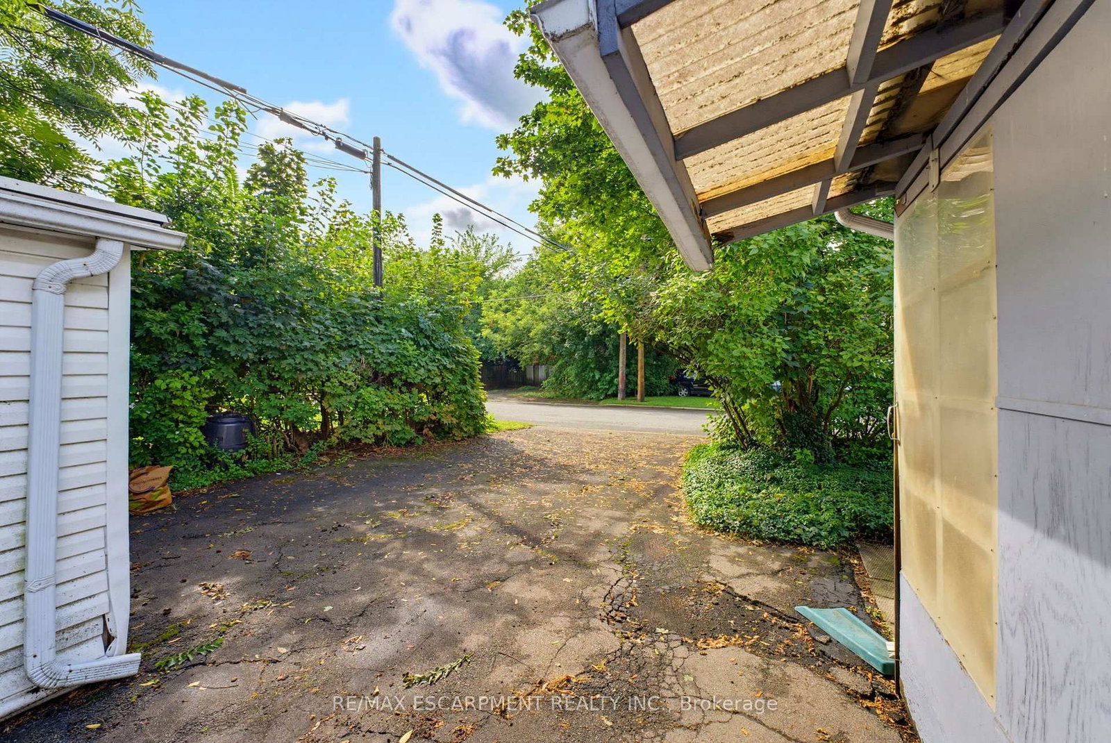 22 Mildred Avenue • St. Catharines, ON photo 29