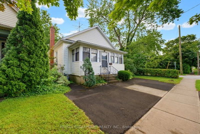 22 Mildred Avenue • St. Catharines, ON photo 3