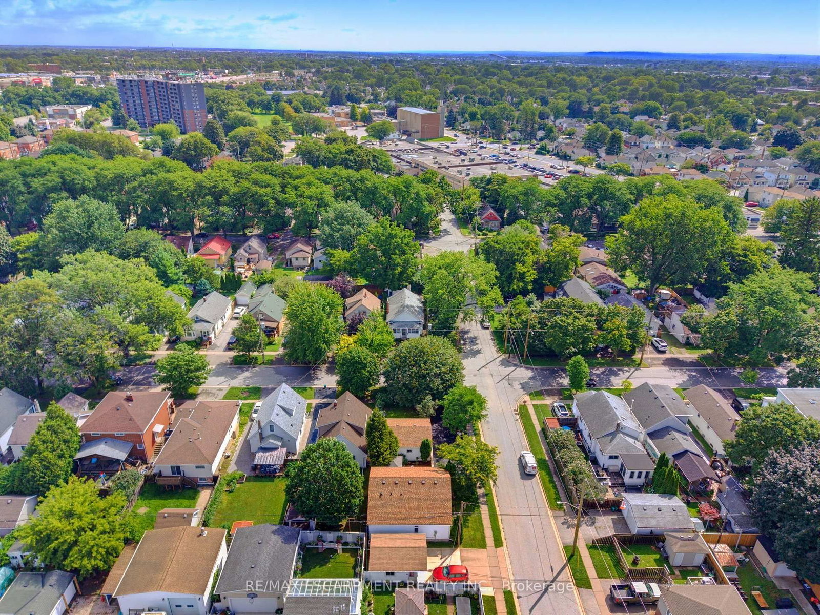 22 Mildred Avenue • St. Catharines, ON photo 36