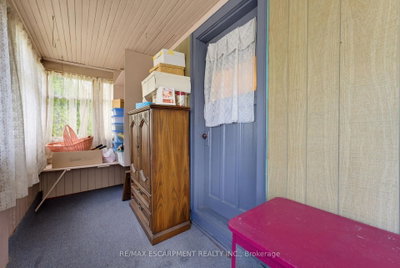22 Mildred Avenue • St. Catharines, ON photo 7