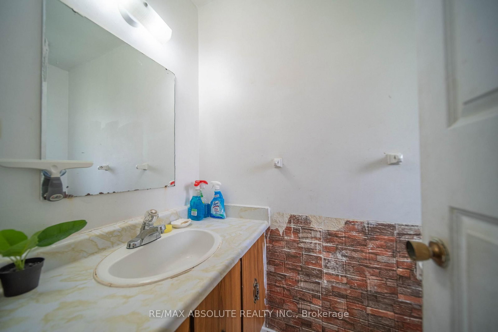 30 E Sonnet Crescent • Ottawa, ON photo 10