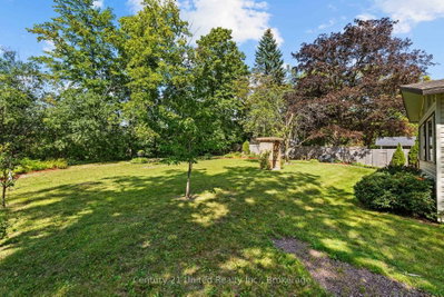 122 Earlwood Drive • Peterborough, ON photo 6