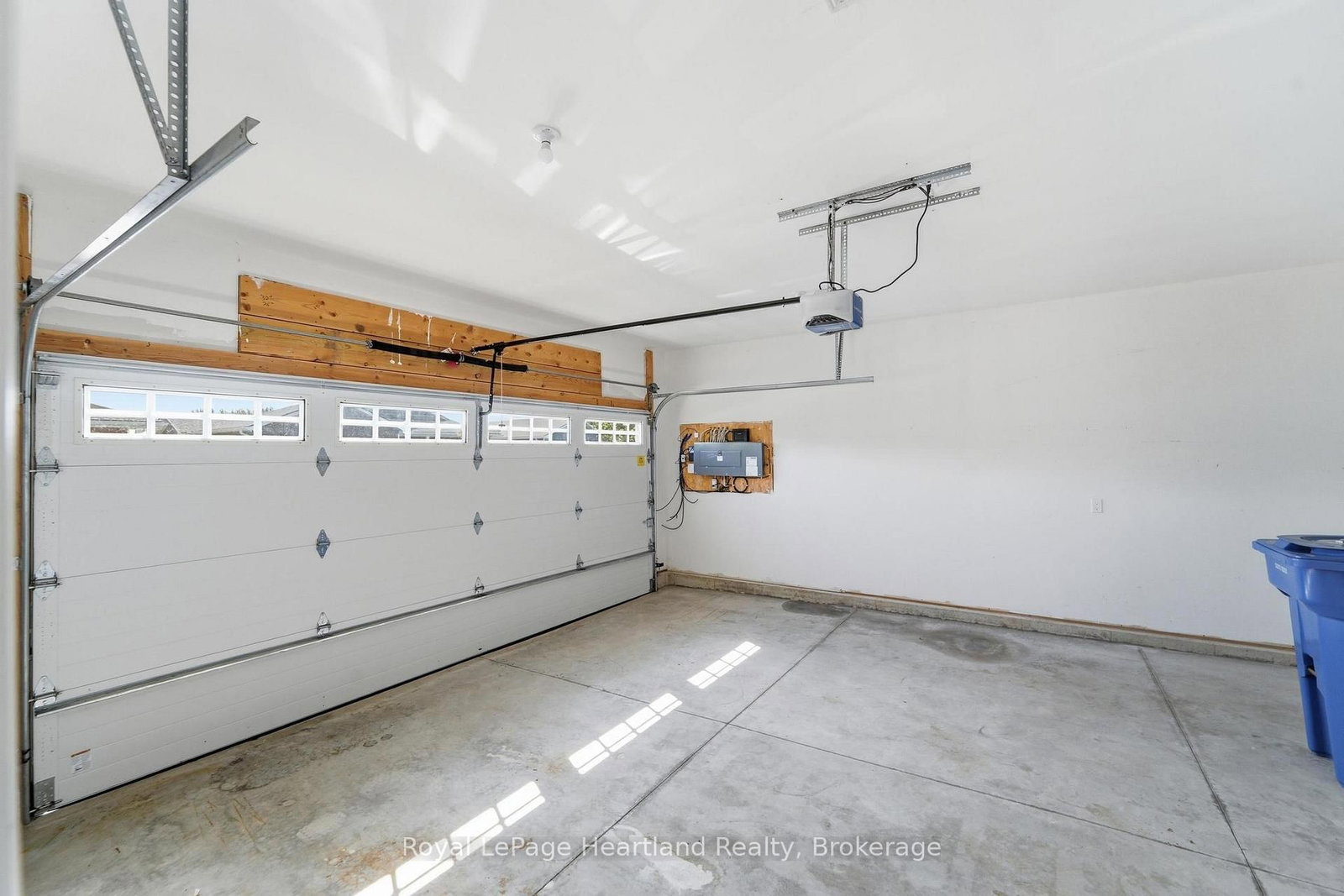 5 SWEETWATER Drive N • Ashfield-Colborne-Wawanosh, ON photo 28