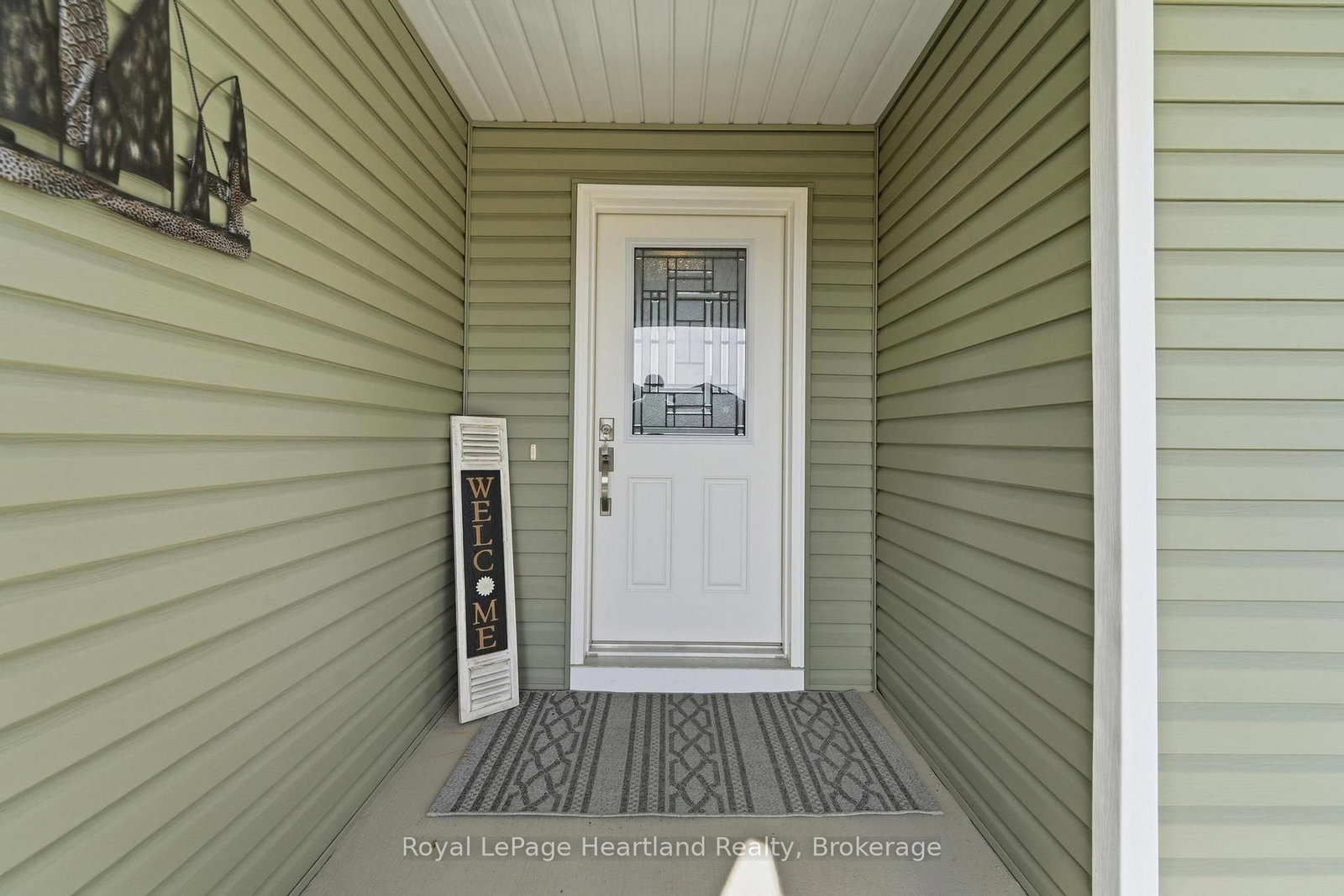5 SWEETWATER Drive N • Ashfield-Colborne-Wawanosh, ON photo 4