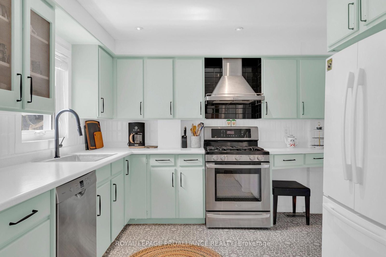 28 West Street • Prince Edward County, ON photo 25
