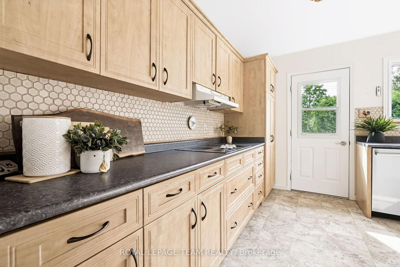 1016 Boucher Crescent • Manotick, ON photo 13